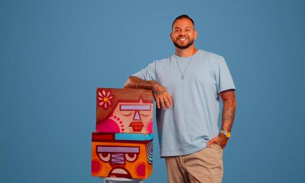 Mezanino da Torre de TV recebe exposição do renomado artista brasiliense TOYS