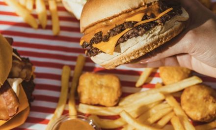 Foster’s Burger abre nova unidade em Águas Claras